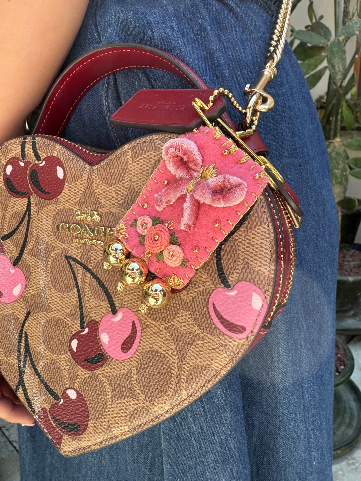 Coquette Pin