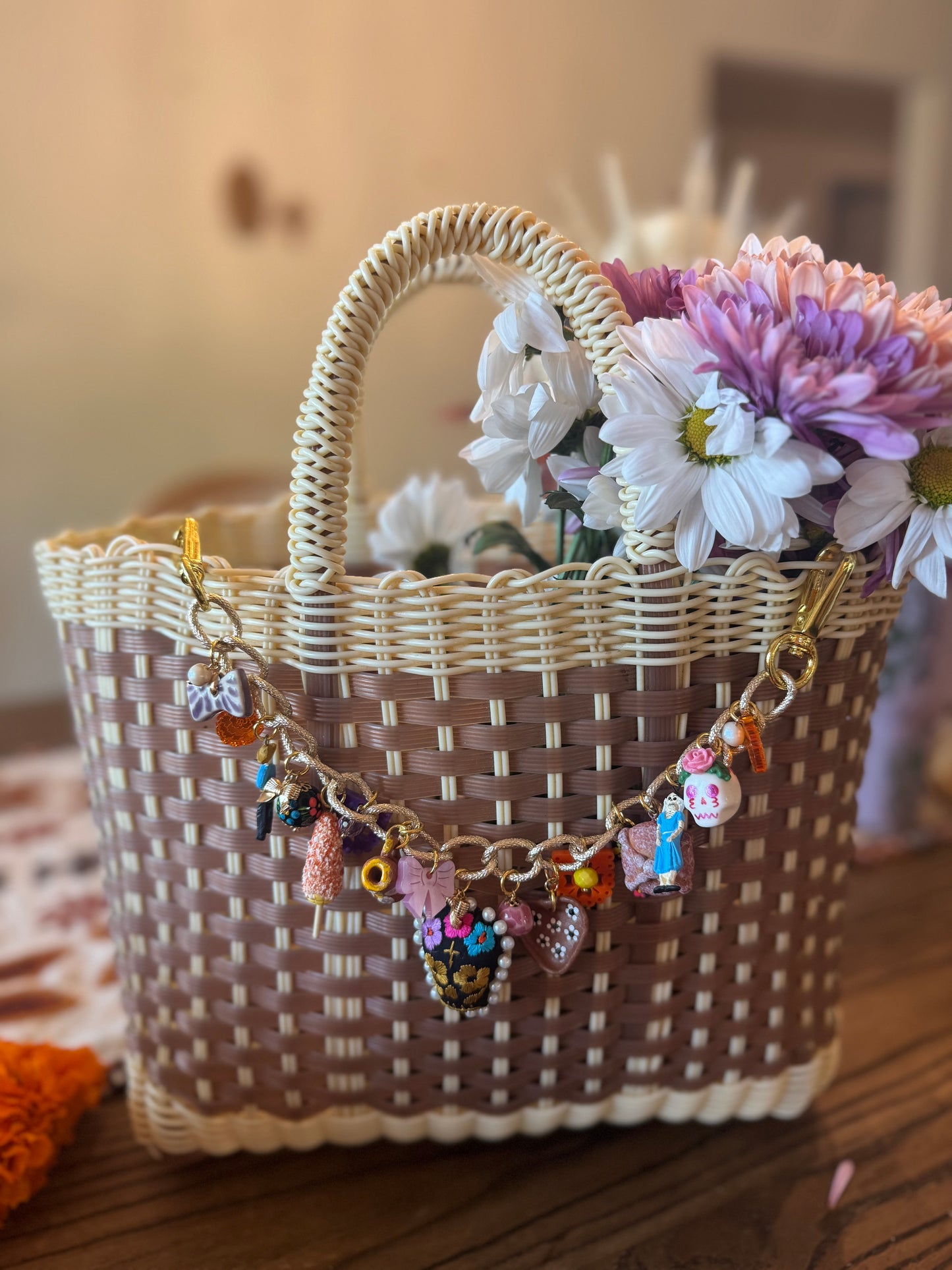 Mariana Horizontal Charms Keychain