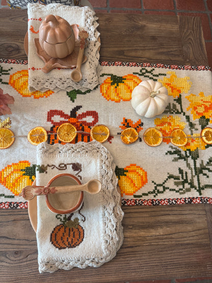 Entre Cempasúchil Table Runner