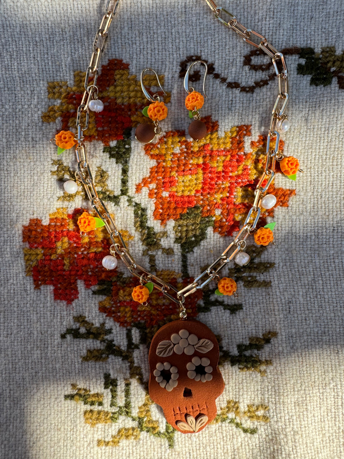 Catrín Set (Necklace & Earrings)