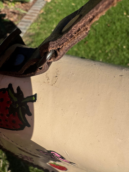 Niña Fresa Bag (discounted/small issues on bag)